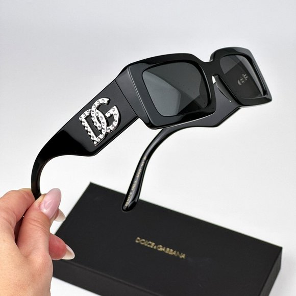 D&G DG4447B 335587 Sunglasses Black Dark Grey Rectangle Unisex - Picture 1 of 12